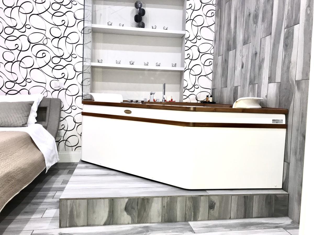 Bed and Breakfast Domus Tacito Luxury Рим Экстерьер фото